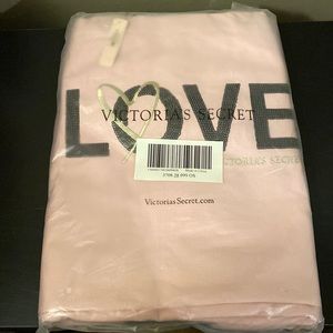Victoria’s Secret LOVE Light Pink Tote NWT
